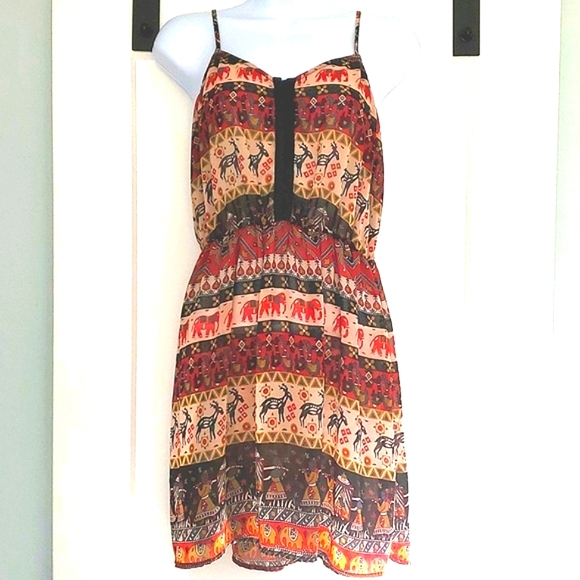 Staring at Stars Tops - ♥️💕Staring at Stars bohemian print sheer tunic top size M